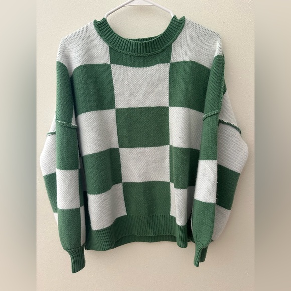 SHEIN Green and White Plaid Sweater - Picture 3 of 7